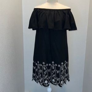 Old Navy Sleeveless Off the Shoulder Linen Blend Embroidered Dress - Size S